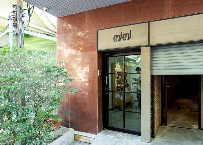 Rest Silom - Bts Chong Nonsi Appartement